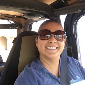 Meet your Posher, Debra